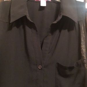 Six Degrees of Separation black sheer sleeveless top. Back is open. Like new.